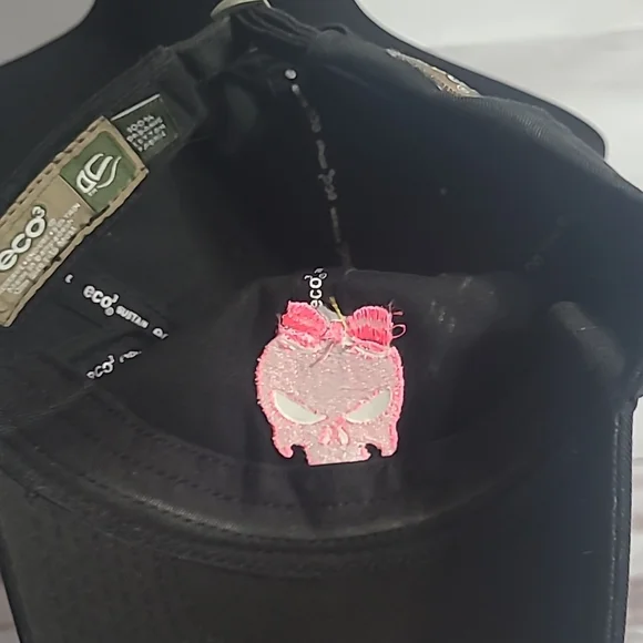 Skull with Bow cap - Picture 4 of 4